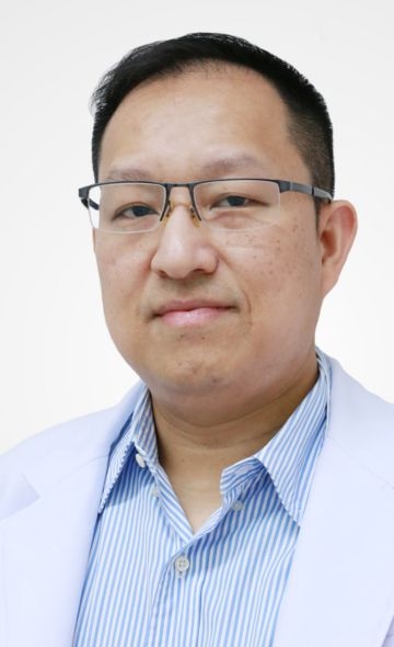 Dr. Phitak