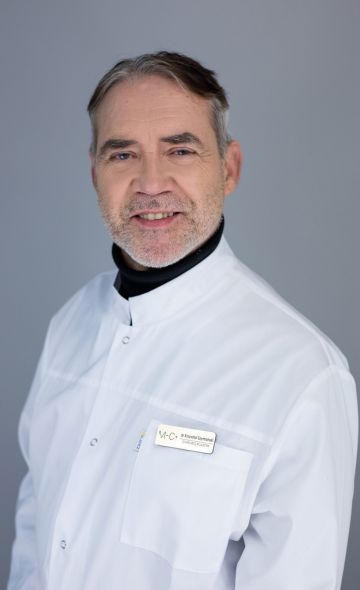 Dr. Krzysztof