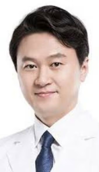 Dr. Im Young