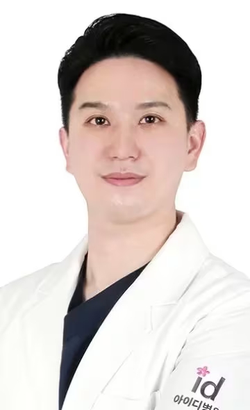 Dr. Jae